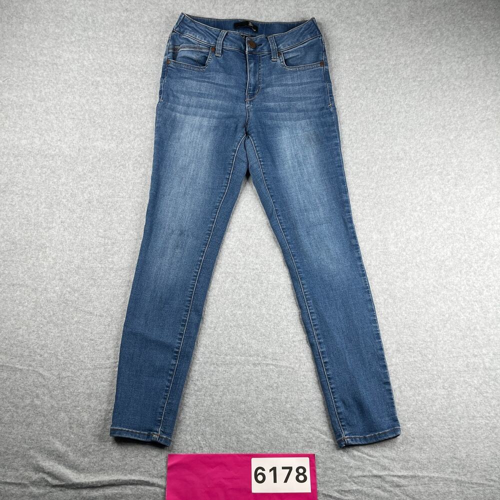 1822 Denim Jeans Womens Size 4 Blue Stretch Distressed Casual